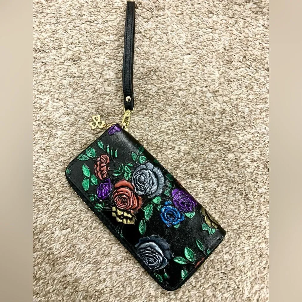 Handmade Genuine Leather Floral Embossed Accordion Wallet/ Wristlet
